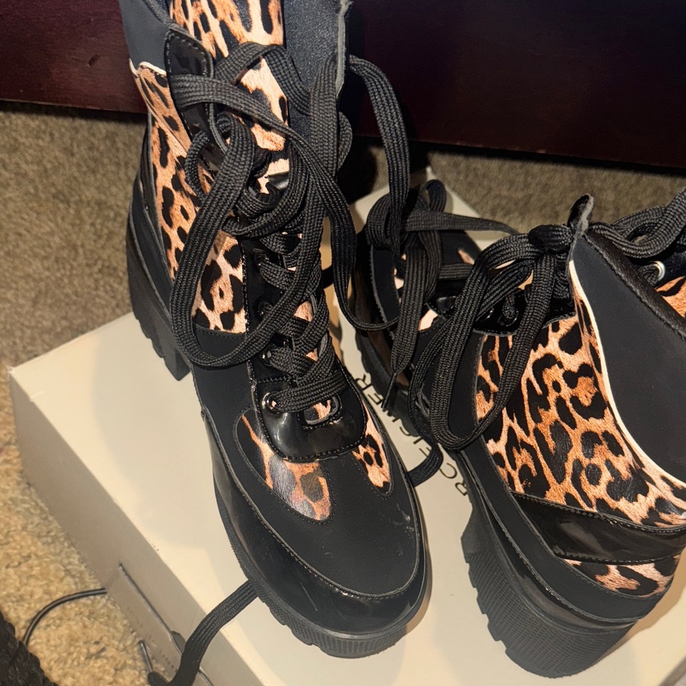 Cheetah print chunky heel laced boots